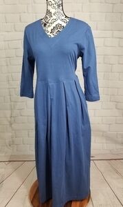 Naqui size s long sleeve tie back stretch dress